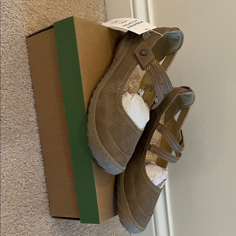 NEW JBU by Jambu Taupe Suede Mary Jane Slingback Flats 9.5